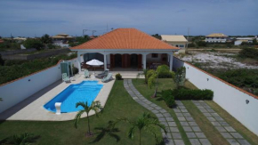 Гостиница Fantastic Villa in the Brazilian Caribbean  Арраял-Ду-Кабу